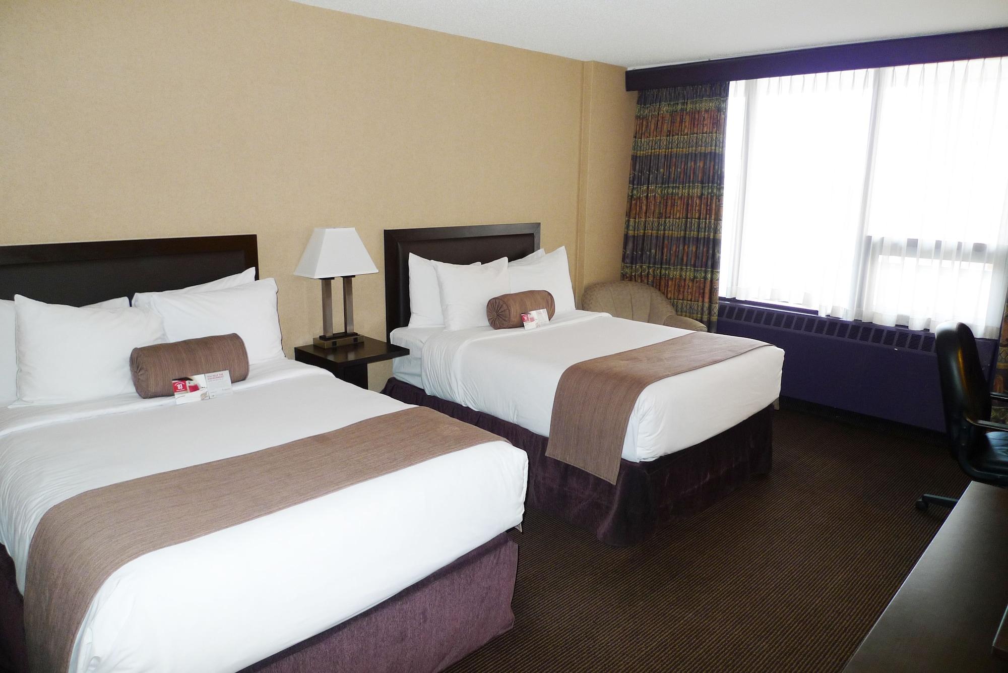 Hotel Ramada Plaza By Wyndham Calgary Downtown Exterior foto